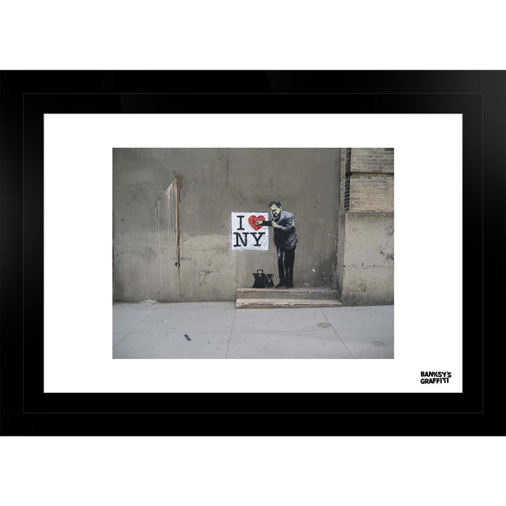 New York Doctor, a framed print of Banksy's Graffiti-Homekor